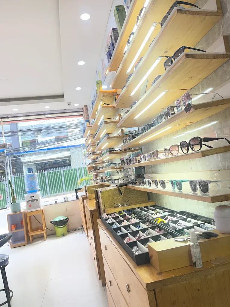 Frames and lenses at Sight Savers